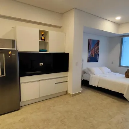 Luxury Beachside Apartamento *