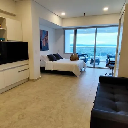 Luxury Beachside *