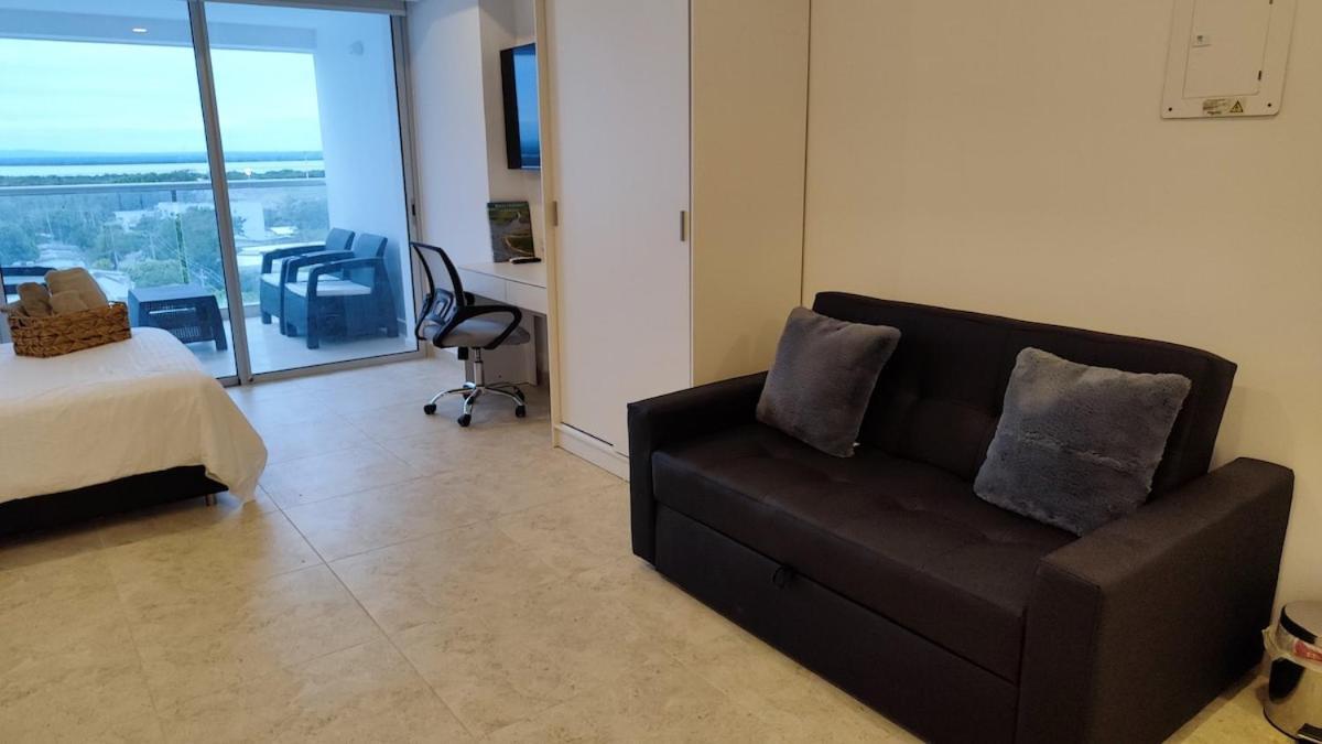 Apartment Luxury Beachside *
